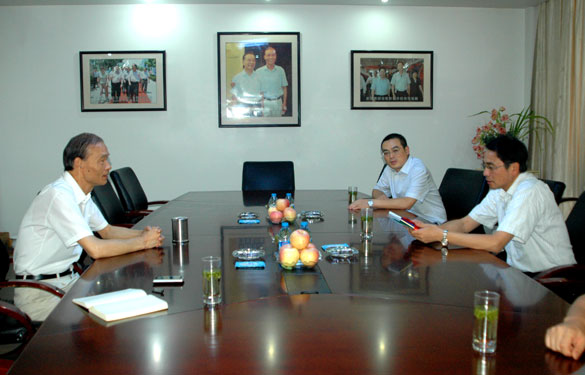 常州市工商局局长陈国庆一行来cq9电子官网入口集团调研