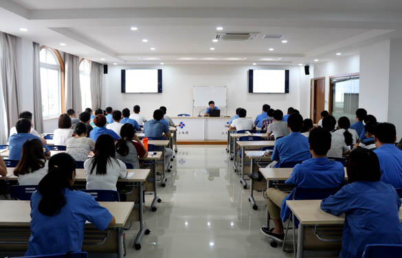 cq9电子官网入口电缆2015年新进大学生转型培训班乐成举行