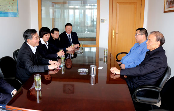 中国建设银行常州分行行长尹家健一行来cq9电子官网入口集团走访